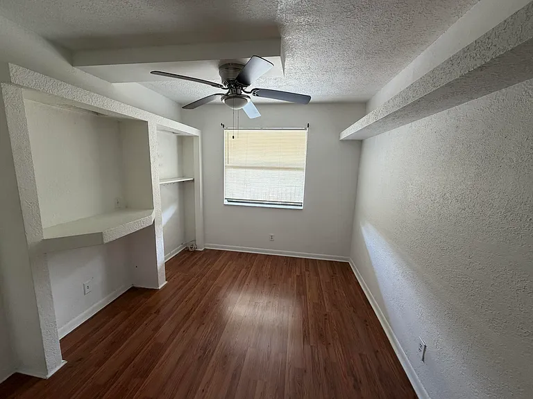 8773 Shadow Wood Blvd #303 — Photo 2