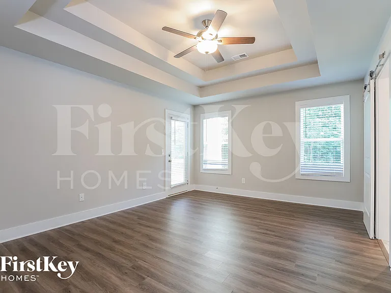 7110 Lawson Dr — Photo 7