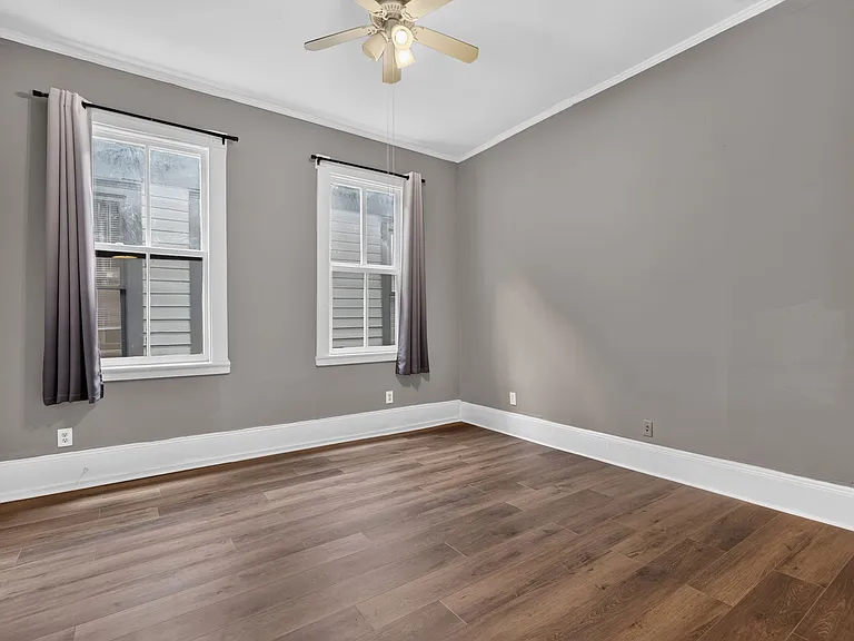 1419 Barnard St #B — Photo 5