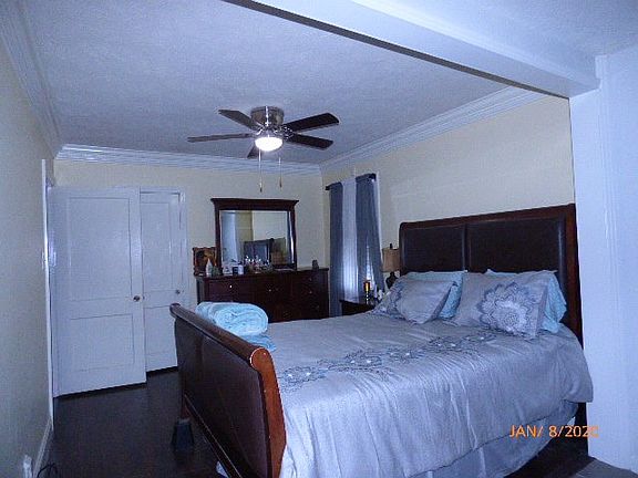 4th image of 207 Oakland Dr