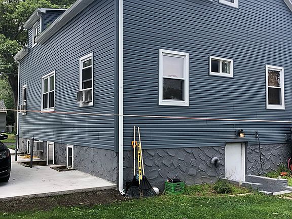 4th image of 151 Clinton Ave