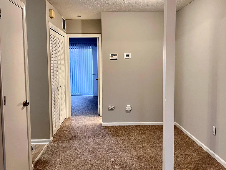 125 Parkway Dr — Photo 13