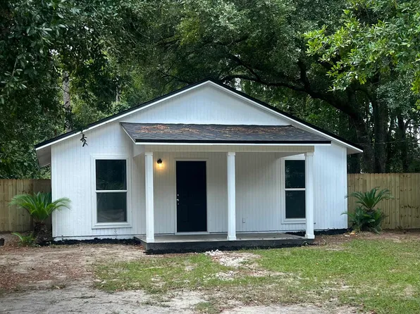 50 Raker Ln, Crawfordville, FL 32327