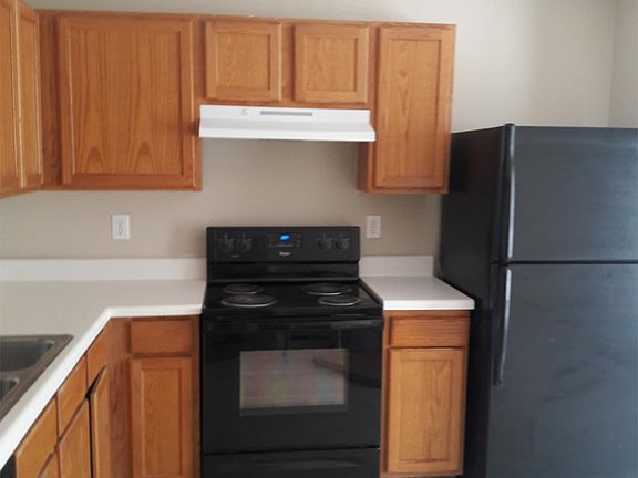 2nd image of 3169 Kingswood Gln #1