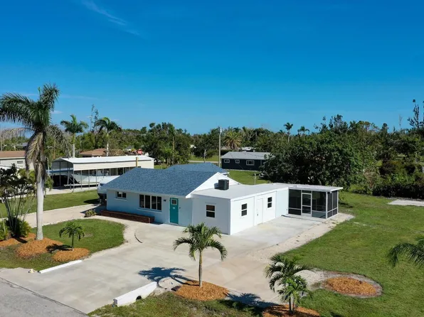 5855 Cubles Dr, Bokeelia, FL 33922