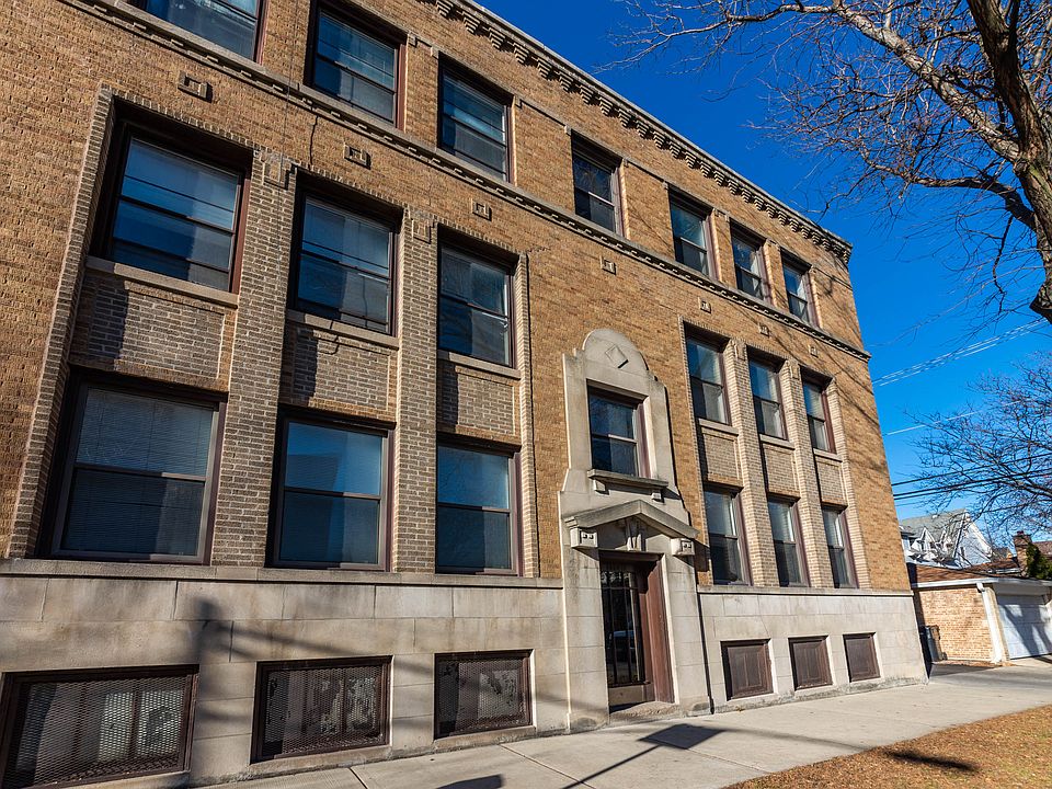 1st image of 4008 N Wolcott Ave #3