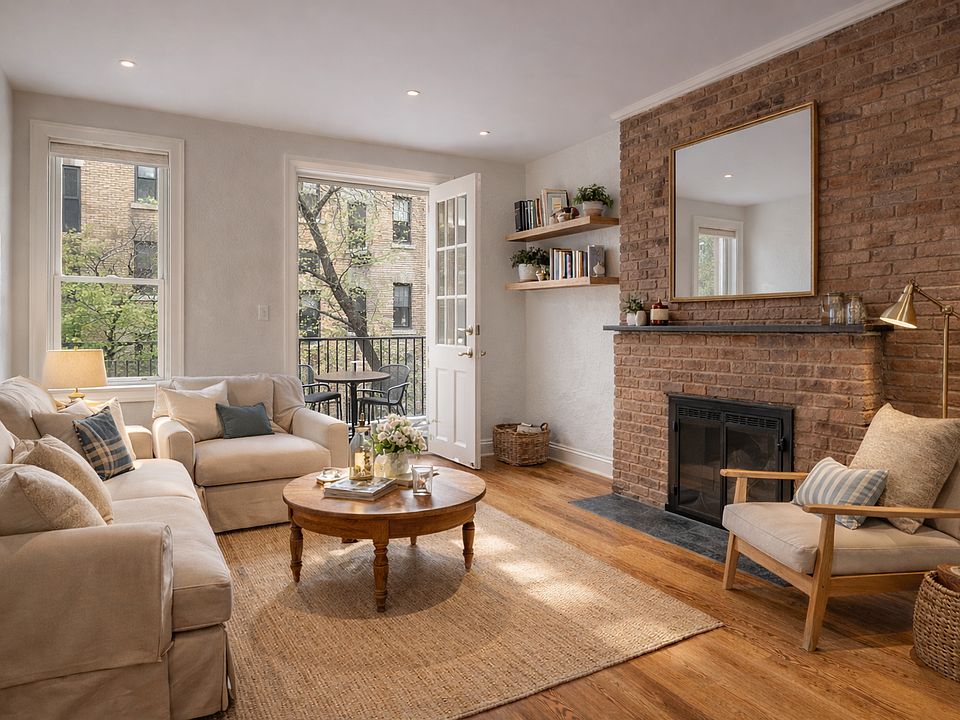 2nd image of 560 Hudson St APT 6