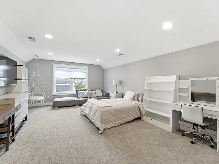 666 Chilliwack Ln — Photo 36