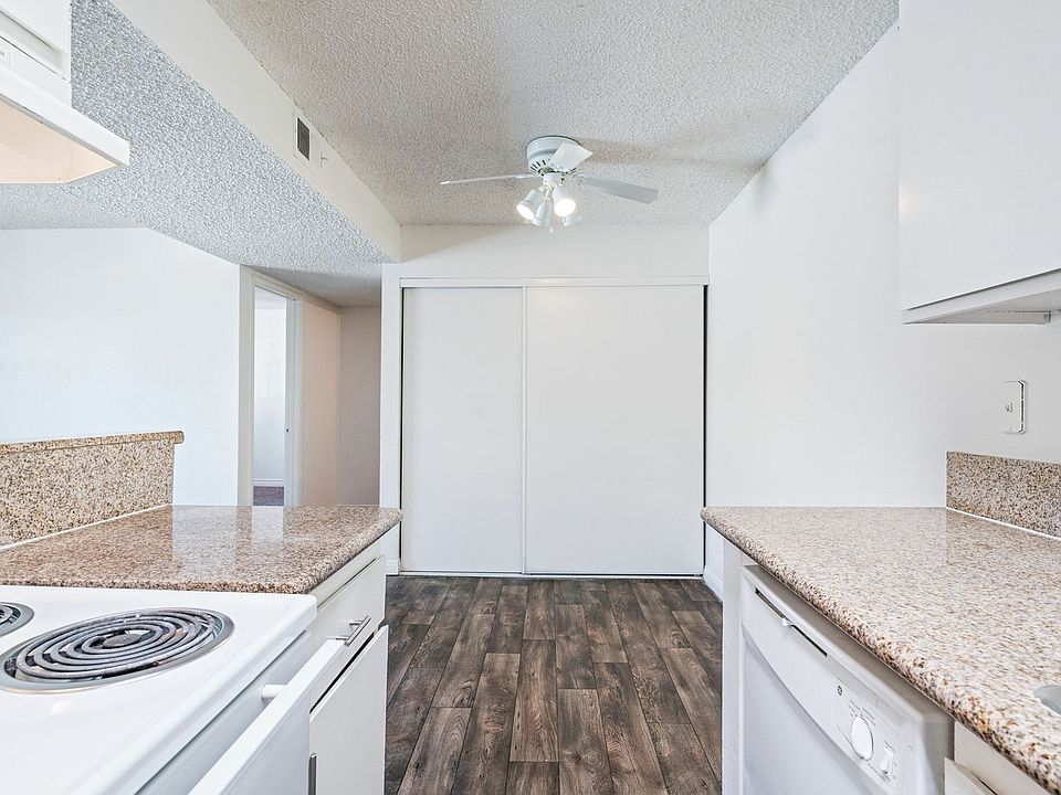 ParkwoodApartments-CopyrightEdgarLara2021(45of55)