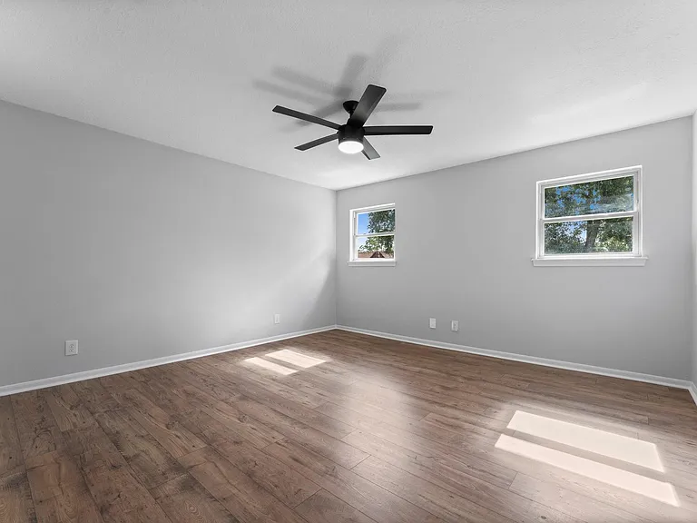 8911 Tranquil Park Dr — Photo 37