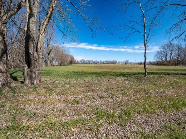 34402 E Outer Belt Rd, Lone Jack, MO 64070