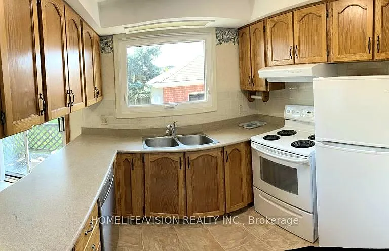 16 Nova Dr #UPPER — Photo 7