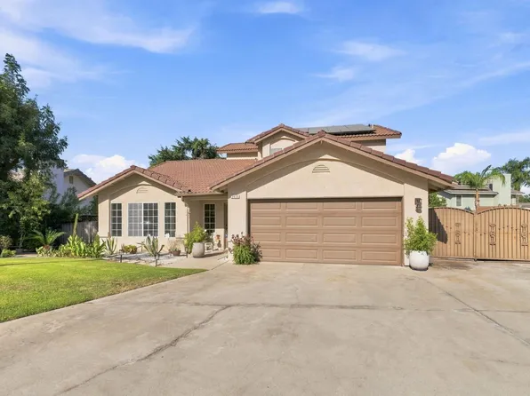 2670 Bliss Ave, Clovis, CA 93611