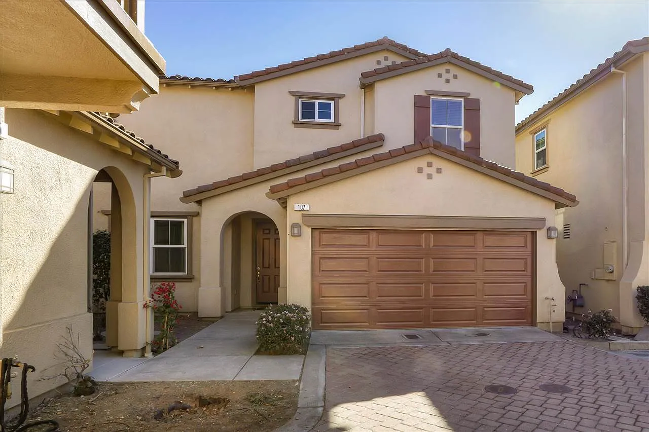 107 San Domingo Ct photo 1