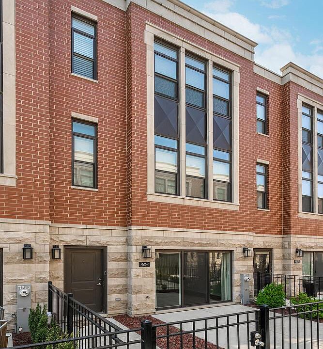 1st image of 2259 W Coulter St #3E