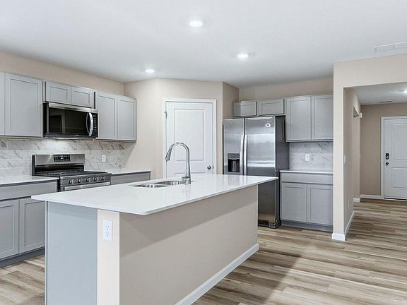 3rd image of 630 Malfoy Ct