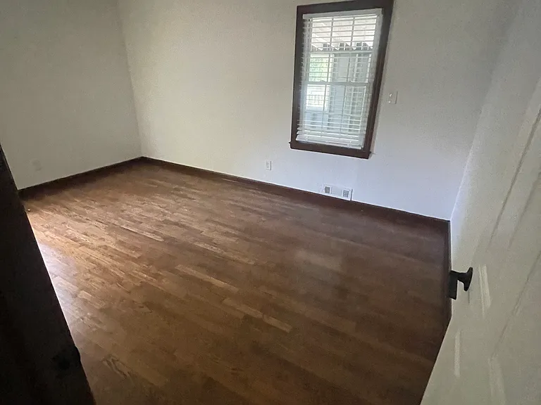 2437 Ivydale Dr SW — Photo 17