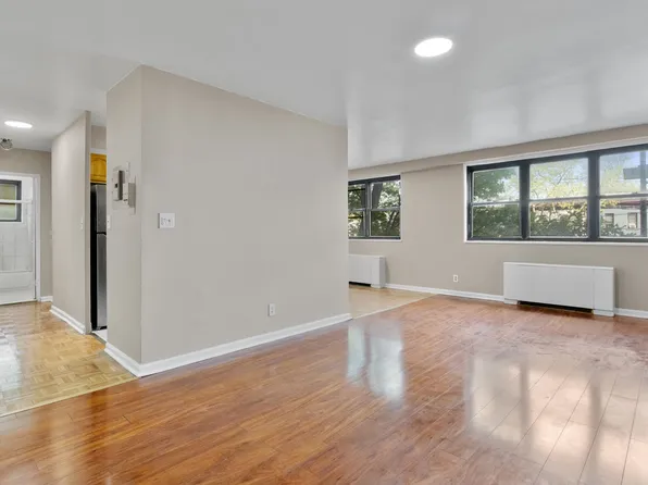 1225 Kennedy Blvd APT 2F, Bayonne, NJ 07002