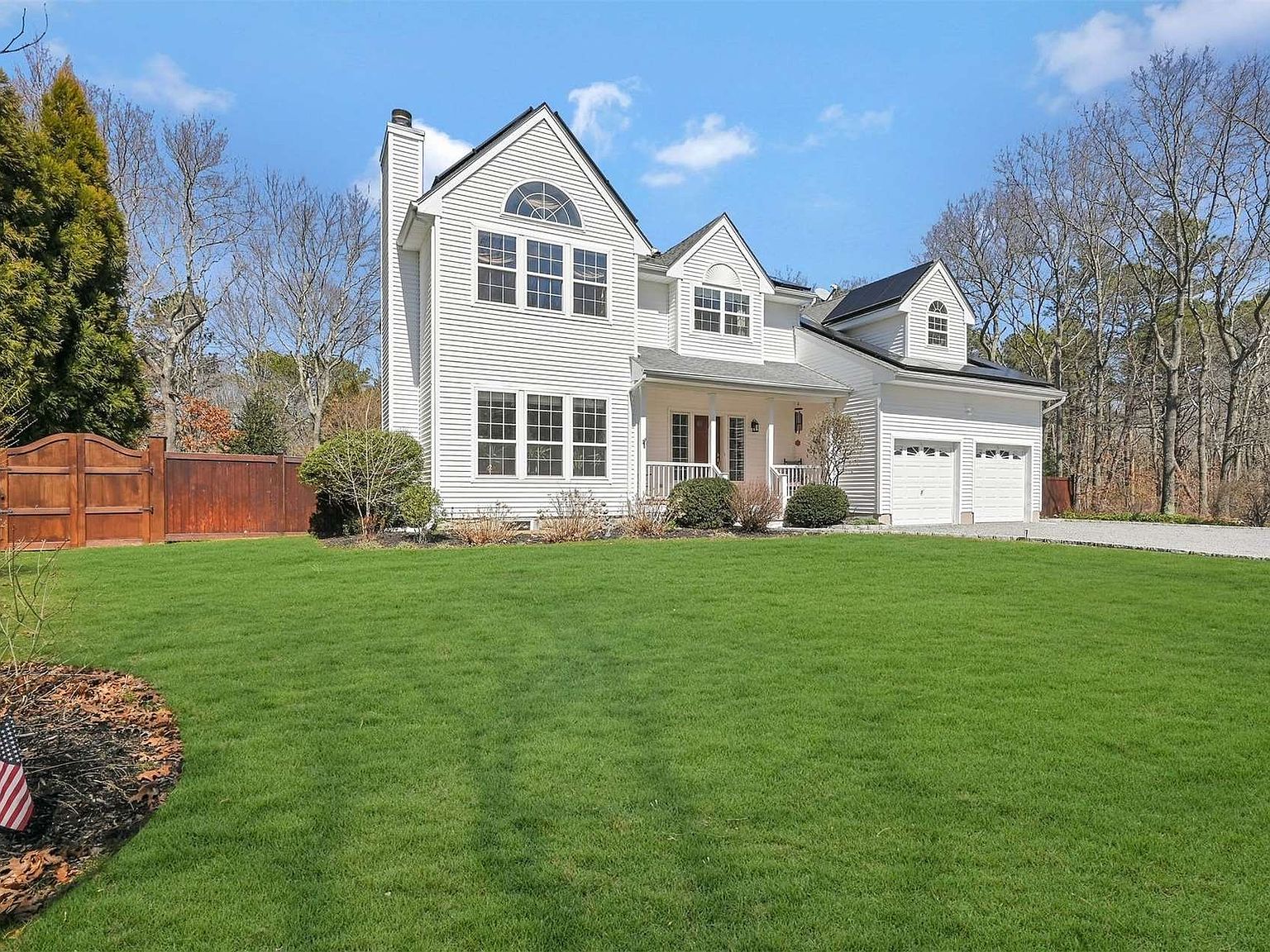 39 Hollow Lane, Westhampton, NY 11977 Zillow