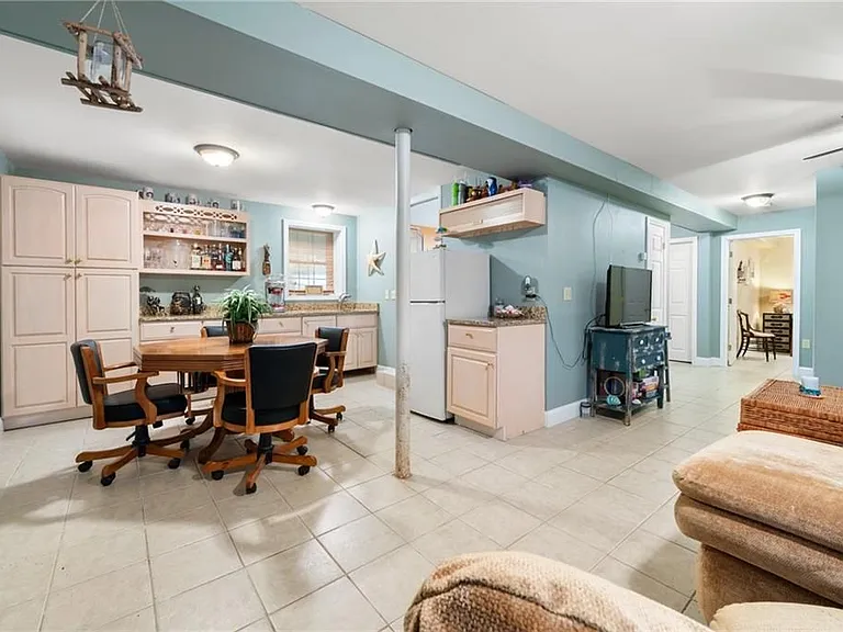 24 Quannacut Rd — Photo 12