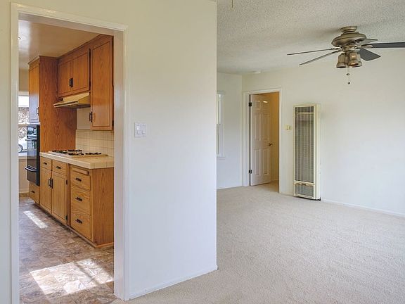 5th image of 4306 Torrance Blvd