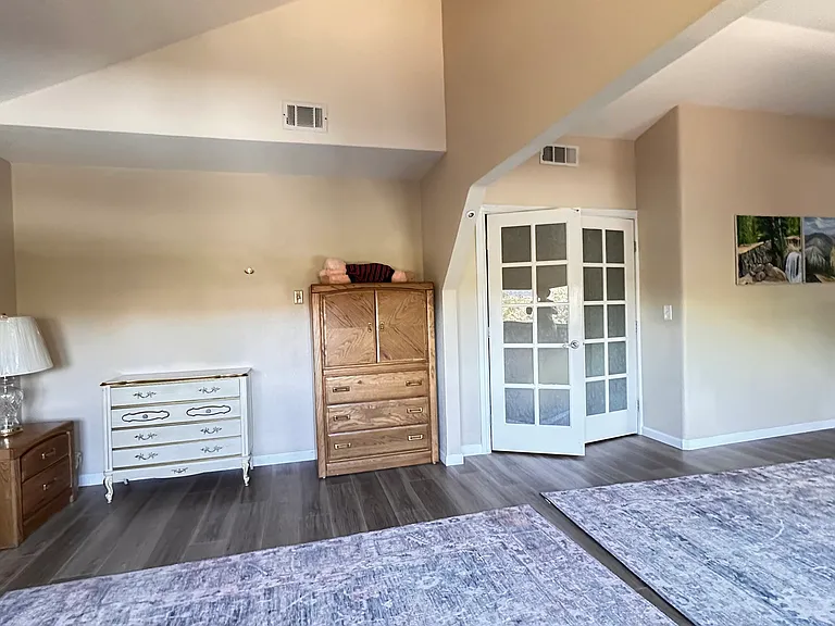 117 Drake Ct — Photo 5