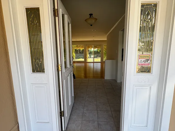 2713 Mariposa Dr, Burlingame, CA 94010