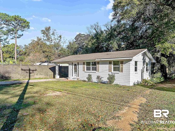 3rd image of 507 Gayfer Ave