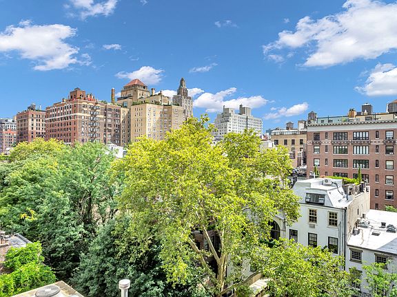 5th image of 56 W 11th St APT 5RE