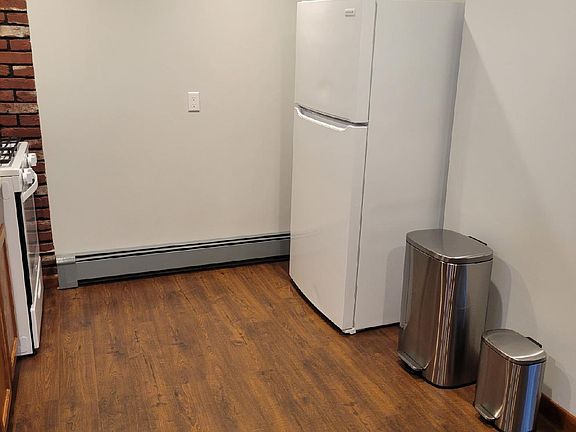 4th image of 213 Dwelly St #1-M