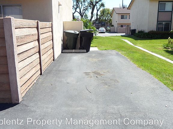 5th image of 1717 N Rainwood Cir APT B