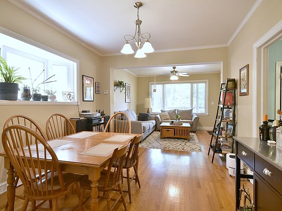 5th image of 2171 N Maplewood Ave