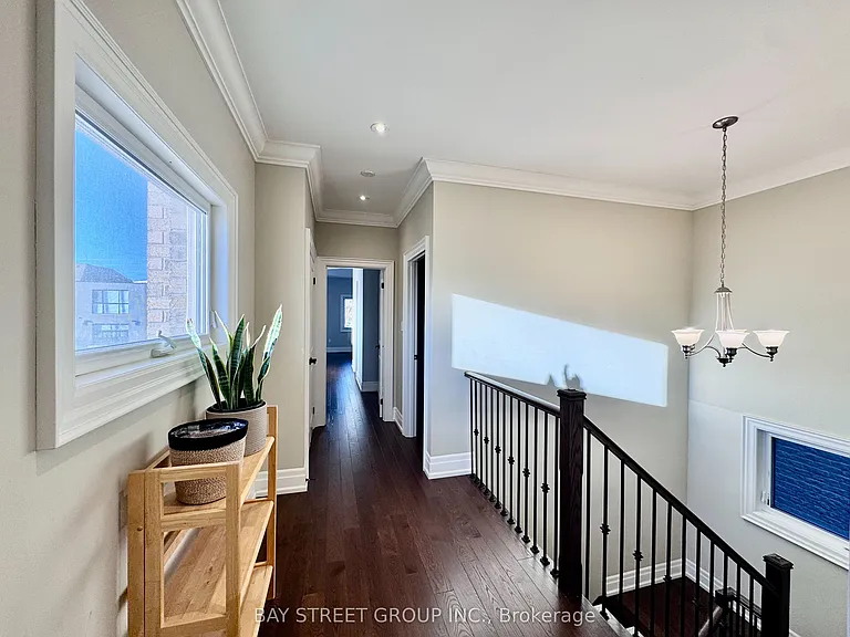 1033 Shaw Dr — Photo 23