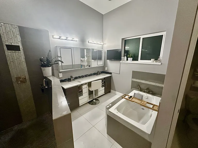 326 S Jasmine St — Photo 21