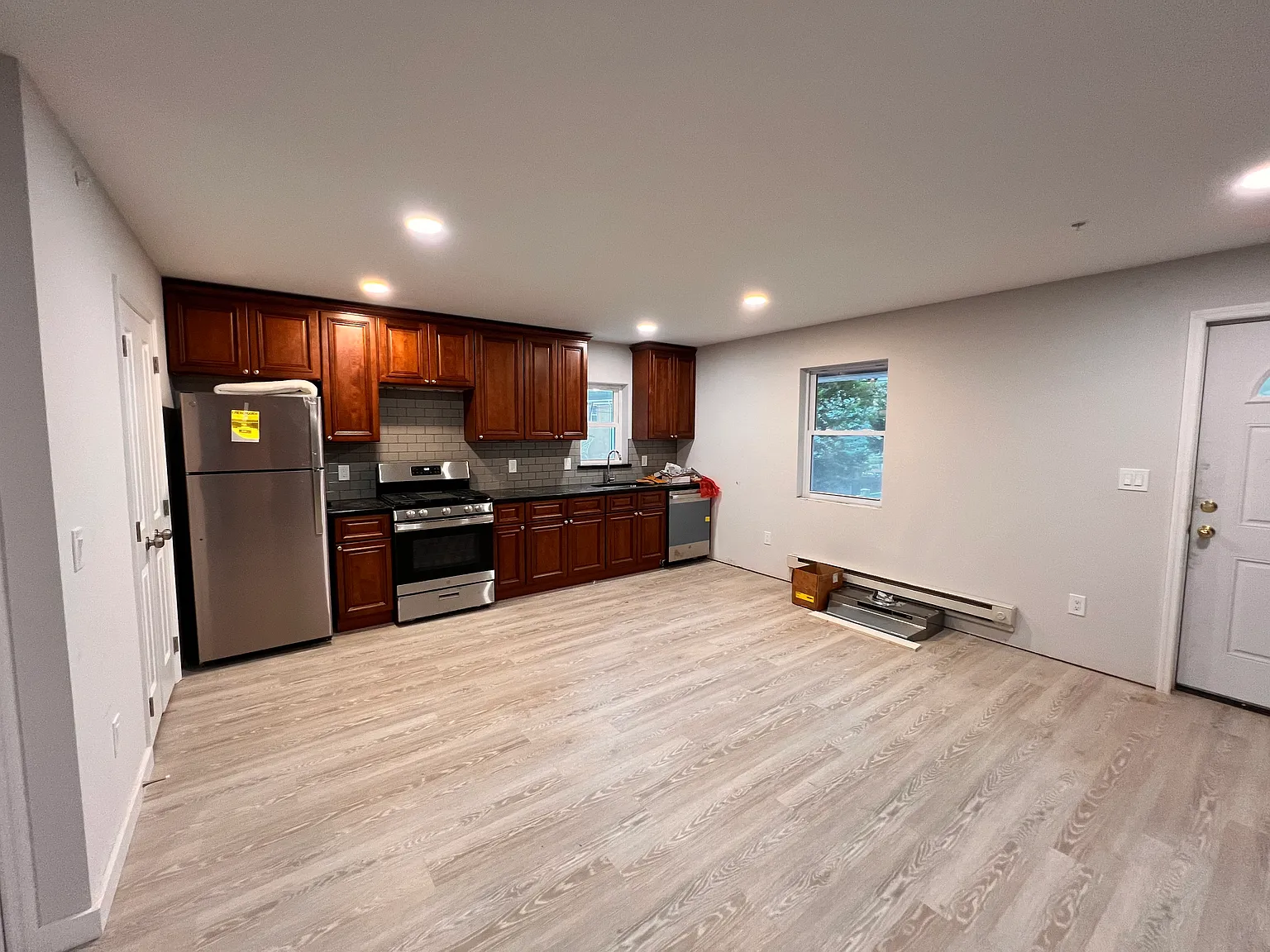 290 Gregory Ave — Photo 1