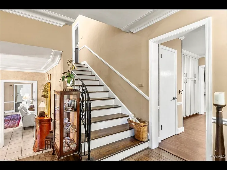 7 Lakeshore Dr — Photo 5