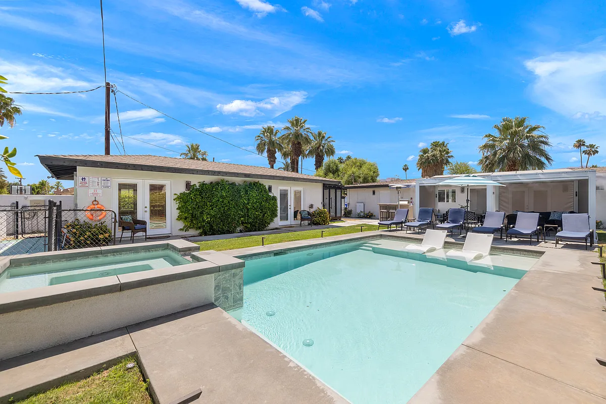 Building Photo - 73758 De Anza Way