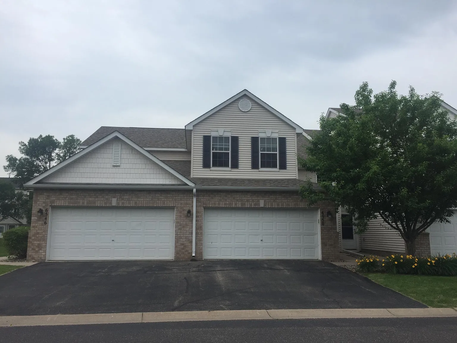 3 bed, 1671 sqft, $2,400 — Photo 2