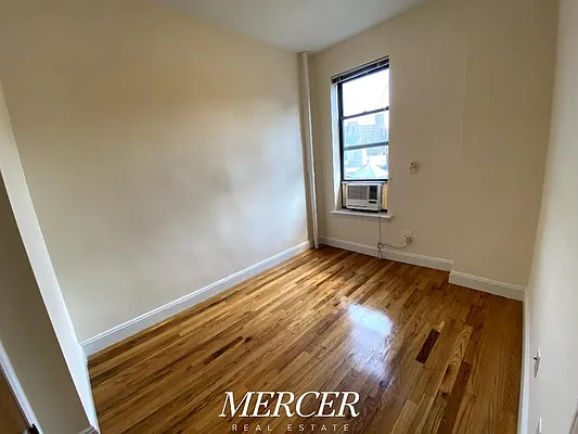 Rented by Mercer Real Estate | media 6