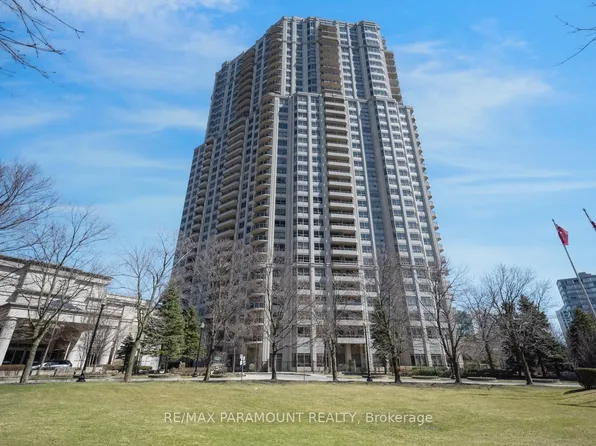 25 Kingsbridge Garden Cir #616, Mississauga, ON L5R 4B1