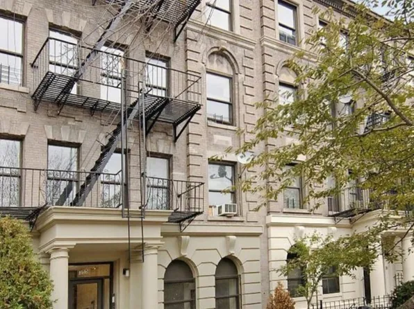 355 Saint John's Place image 9 of 9