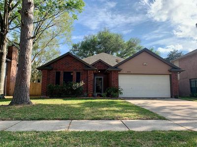 2209 Castle Dr, League City, TX, 77573