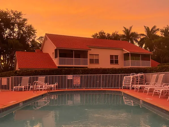 505 Windsor Sq, Naples, FL