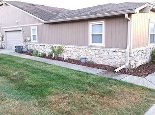 1111 Paradise Ct UNIT G, Greenwood, IN 46143