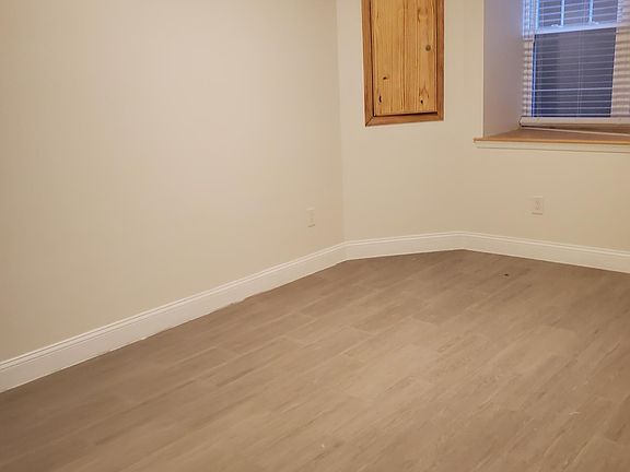 2nd image of 612 N 11th St APT 1