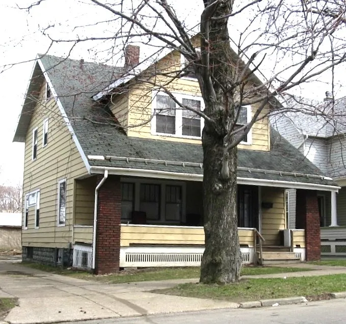 2405 East Ave