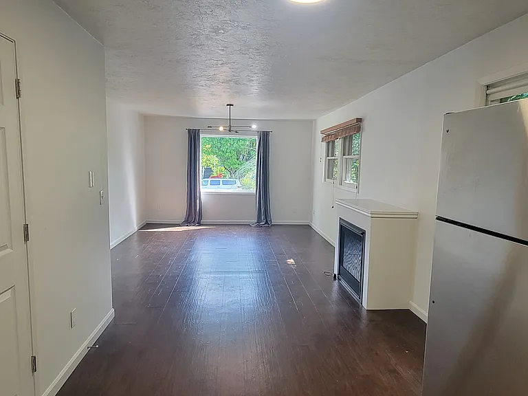 4025 SE Taylor St #FRONT — Photo 4