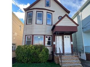 852 Paterson Ave, East Rutherford, NJ 07073