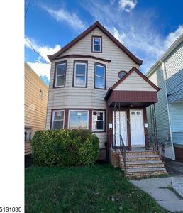 852 Paterson Ave, East Rutherford, NJ, 07073