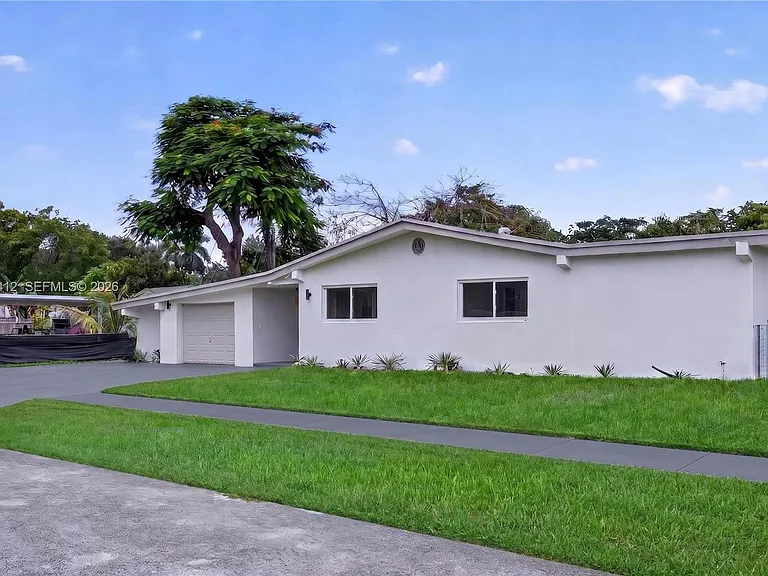 5715 Jackson St — Photo 5